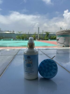 Grazia Goat Milk Shampoo + Scalp Massager