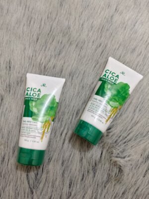 CICA ALOE + Rice Milk Daily Mild Care Foaming Cleanser (150g)